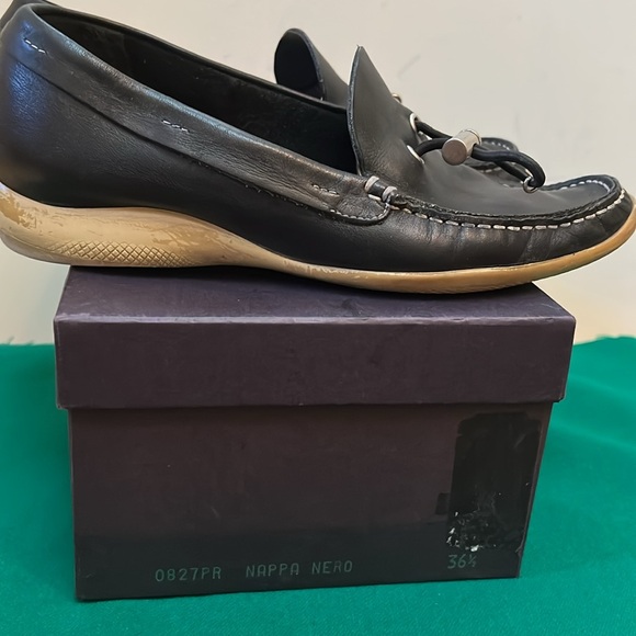 PRADA leather Loafers - Picture 4 of 9